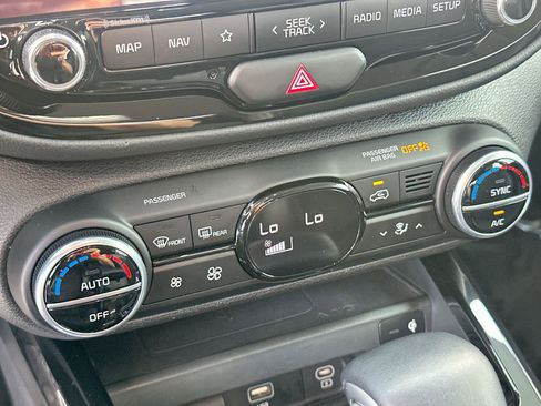 Used 2024 Kia Soul GT-Line image 17