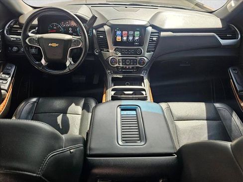 Used 2018 Chevrolet Tahoe Premier AWD/4WD image 17