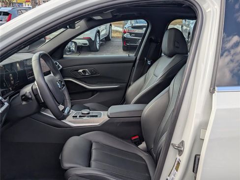 Used 2025 BMW 330i Sedan image 14