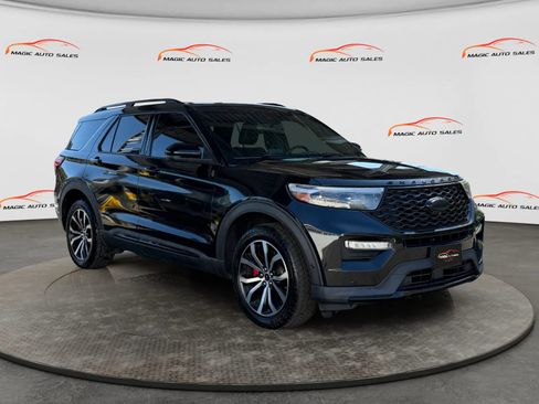 Used 2020 Ford Explorer ST w/ ST Street Pack AWD/4WD image 3