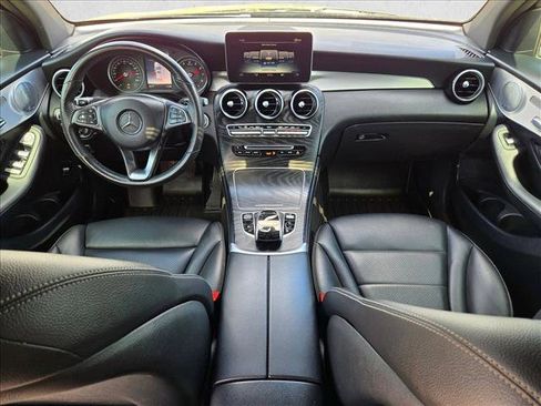 Used 2019 Mercedes-Benz GLC 300 4MATIC Coupe image 19