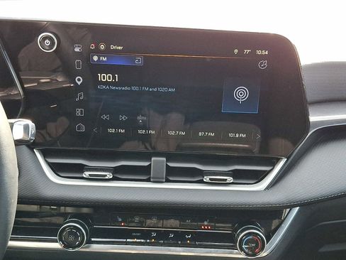 Used 2025 Chevrolet Equinox LT image 15