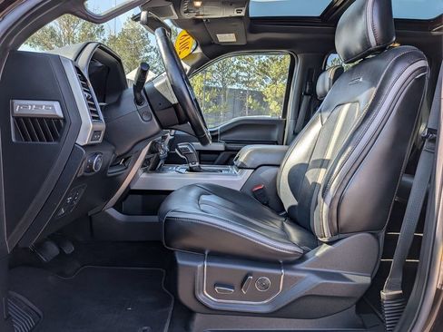 Used 2018 Ford F150 Platinum w/ Equipment Group 701A Luxury AWD/4WD image 17
