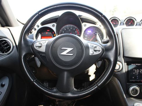 Used 2014 Nissan 370Z Coupe image 35