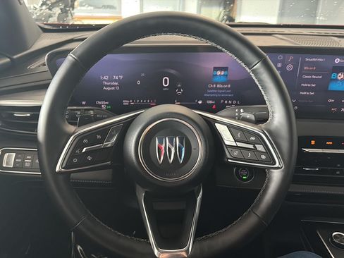 Used 2026 Buick Enclave Preferred AWD/4WD image 16