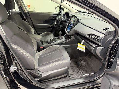 Used 2025 Subaru Crosstrek 2.0i Premium w/ Crosstrek Mirror Package AWD/4WD image 25