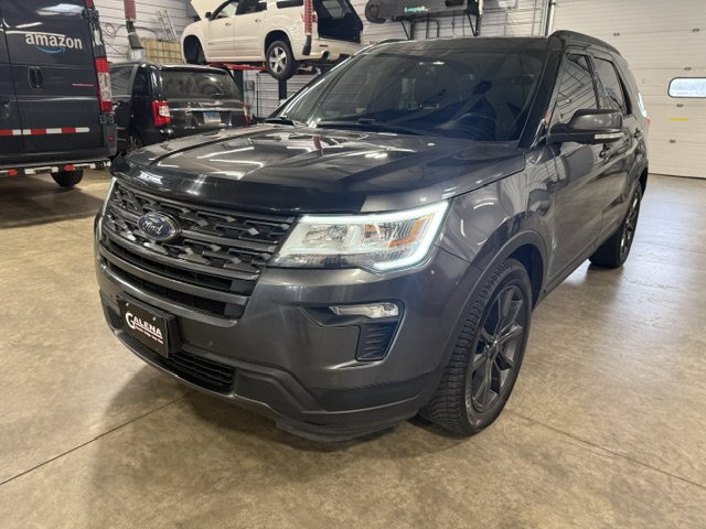 Used 2018 Ford Explorer XLT w/ XLT Appearance Package AWD/4WD image 37