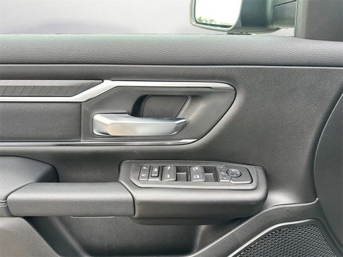 New 2026 RAM 1500 4x4 Crew Cab image 23