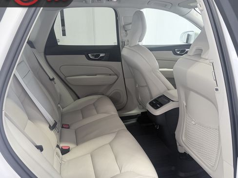 Used 2020 Volvo XC60 T5 Inscription w/ Protection Package Premier AWD/4WD image 17