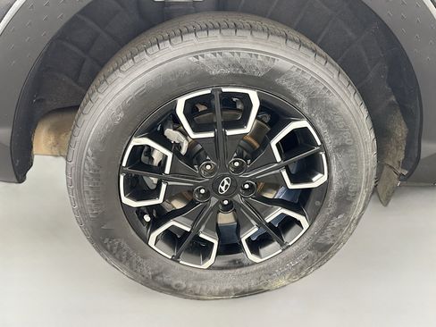 Used 2022 Hyundai Santa Cruz SE w/ Cargo Package image 32