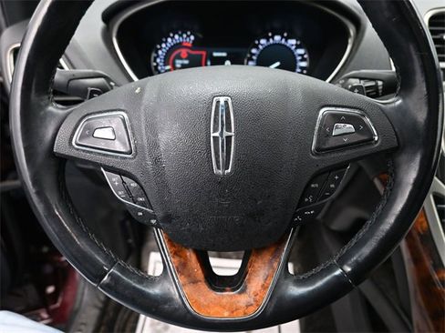 Used 2018 Lincoln MKX Reserve w/ Lincoln MKX Climate Package image 19