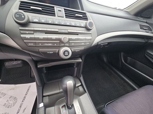 Used 2011 Honda Accord LX image 17
