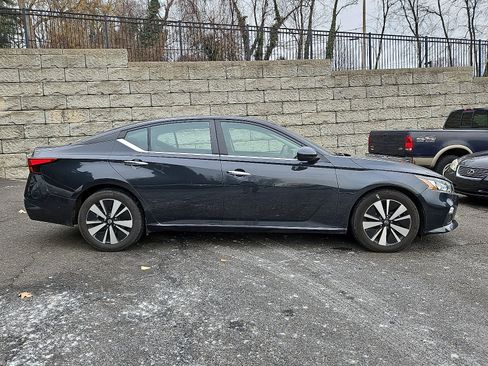 Certified 2022 Nissan Altima 2.5 SV image 7