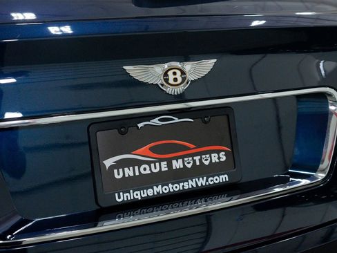 Used 2020 Bentley Bentayga V8 image 9