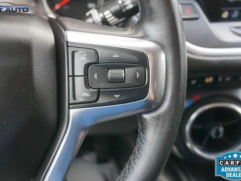 Used 2020 Chevrolet Blazer LT FWD image 40