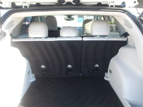 Used 2018 Jeep Compass Latitude w/ Popular Equipment Group image 13