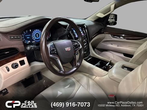 Used 2016 Cadillac Escalade Luxury RWD image 22