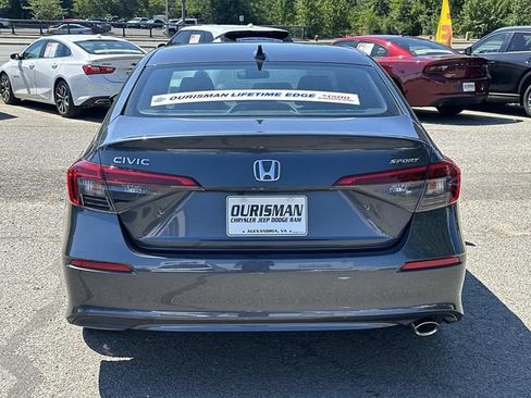 Used 2023 Honda Civic Sport image 4