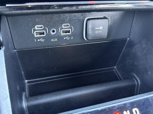 Used 2024 Jeep Grand Cherokee Limited AWD/4WD image 8