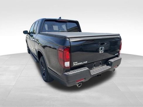 Used 2023 Honda Ridgeline Black Edition image 9