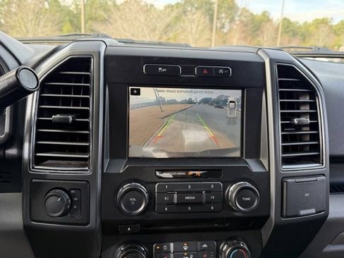 Used 2018 Ford F150 XLT w/ Equipment Group 302A Luxury image 20