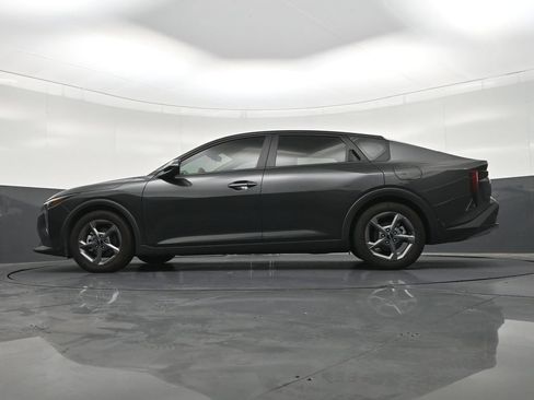 Used 2025 Kia K4 FWD image 25