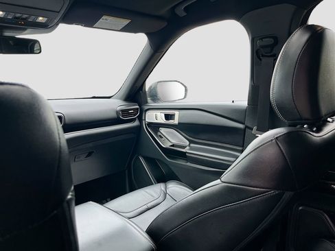 Used 2022 Ford Explorer ST w/ Equipment Group 401A image 24