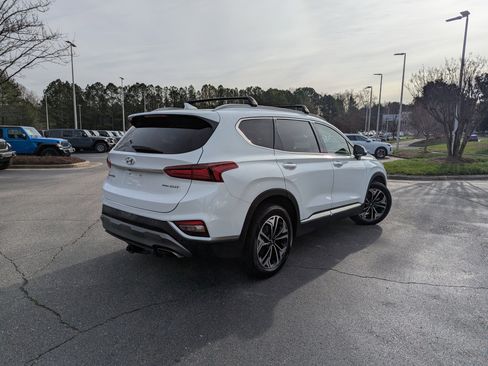 Used 2019 Hyundai Santa Fe AWD image 5