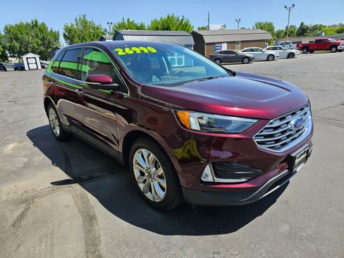 Used 2023 Ford Edge Titanium image 4