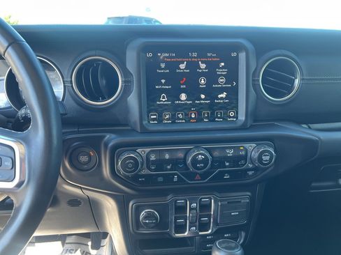 Used 2023 Jeep Wrangler Unlimited Sahara w/ Cold Weather Group image 18