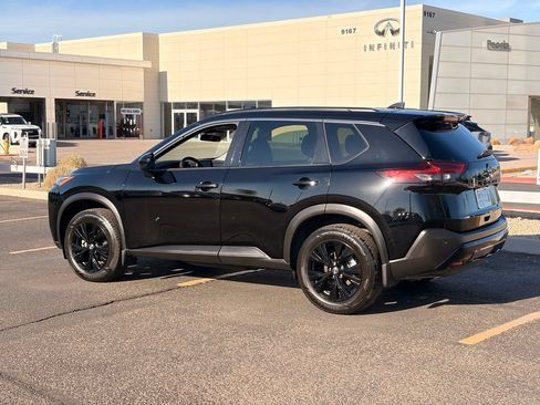 Certified 2023 Nissan Rogue SV w/ SV Premium B Package FWD image 4