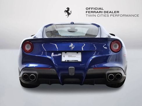 Certified 2016 Ferrari F12 Berlinetta image 4