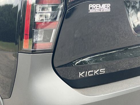 New 2026 Nissan Kicks SV w/ Charging Package FWD image 25