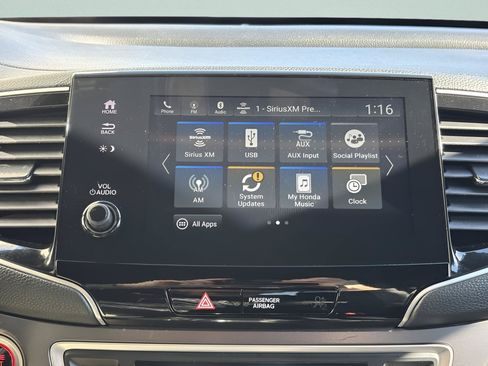Certified 2022 Honda Pilot Sport image 22