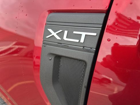 New 2026 Ford Maverick XLT w/ XLT Luxury Package image 17