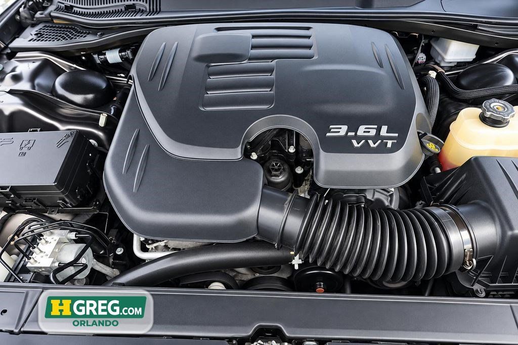 Used 2023 Dodge Challenger SXT RWD image 17