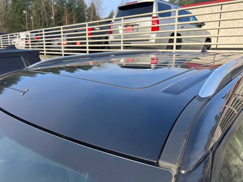 Used 2020 Ford Explorer Platinum w/ Premium Technology Package image 7