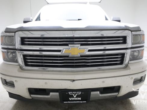 Used 2015 Chevrolet Silverado 1500 High Country w/ High Country Premium Package AWD/4WD image 7