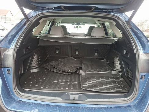 Certified 2022 Subaru Outback Premium image 28