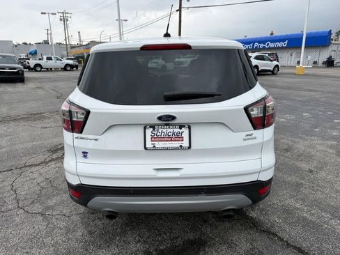 Used 2018 Ford Escape SE FWD image 9