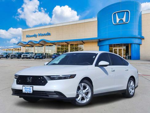 Used 2025 Honda Accord LX image 1