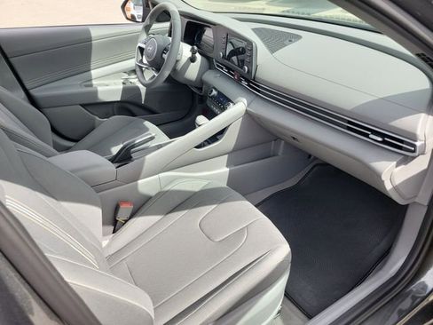 New 2026 Hyundai Elantra Sport FWD image 19