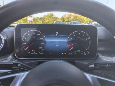 Used 2022 Mercedes-Benz C 300 C 300 Sedan w/ Exclusive Trim Package image 19