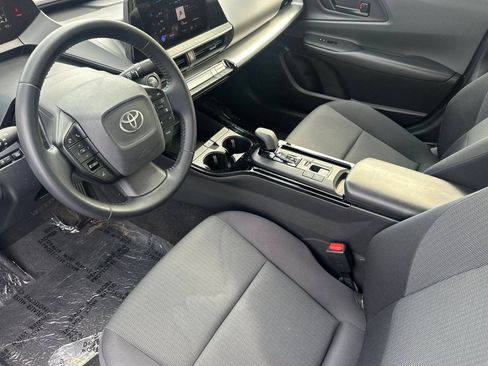 Used 2023 Toyota Prius LE FWD image 10
