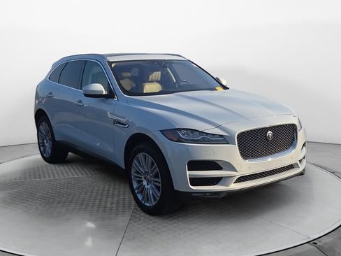 Used 2019 Jaguar F-PACE Portfolio AWD/4WD image 7