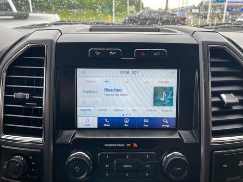 Used 2017 Ford F150 XLT w/ Equipment Group 302A Luxury AWD/4WD image 39
