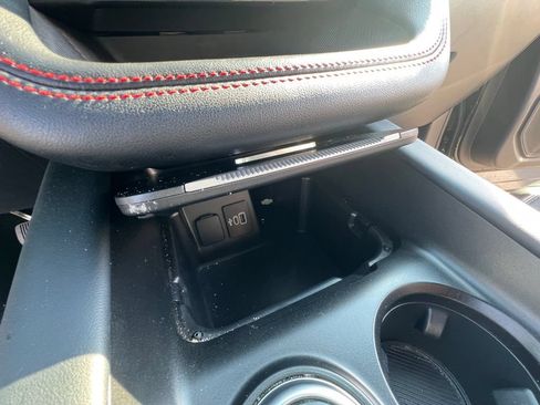 Used 2025 Ford Explorer ST-Line AWD/4WD image 19