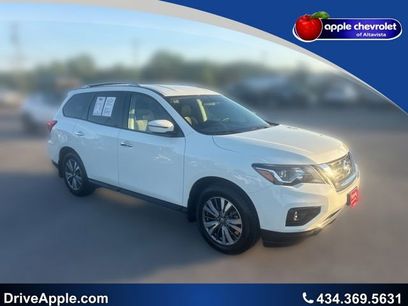 Used 2017 Nissan Pathfinder SV