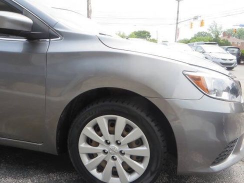 Used 2018 Nissan Sentra S FWD image 32