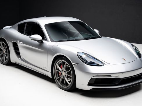 Used 2019 Porsche 718 Cayman GTS image 40
